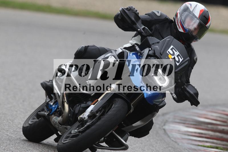 Archiv-2025/10 23.04.2025 Cornu Master School ADR/rot-rouge/55